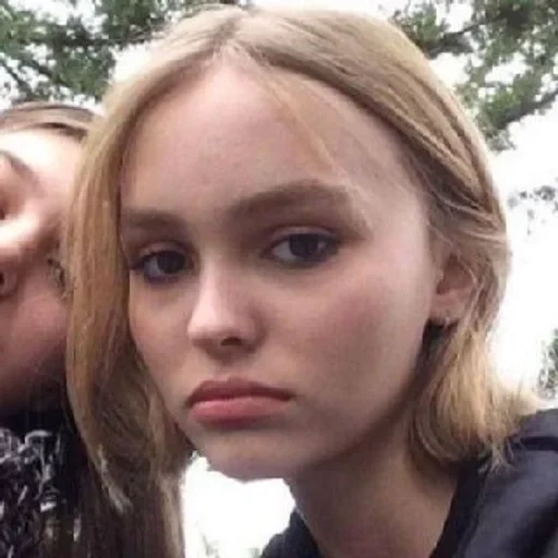 la bambina, palladi vanessa, lily-rose melody depp, chloe cherry euphoria, lily-rose depp senza trucco