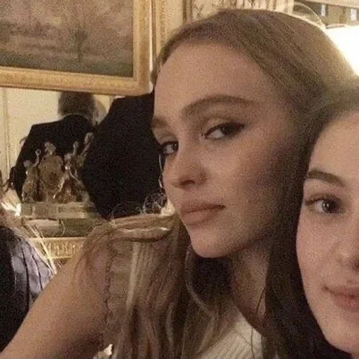 manusia, ariana grande, wanita cantik, gadis sejati, lily-rose melody depp