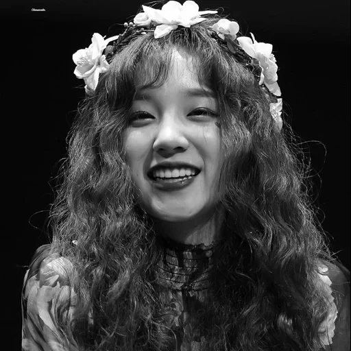 yutsi, yuqi, parado, g idle, eles são naun