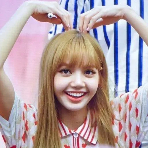 polvo negro, lisa blackpink, blackpink lalisa, lalisa manoban susurro, larisa manoban van sain