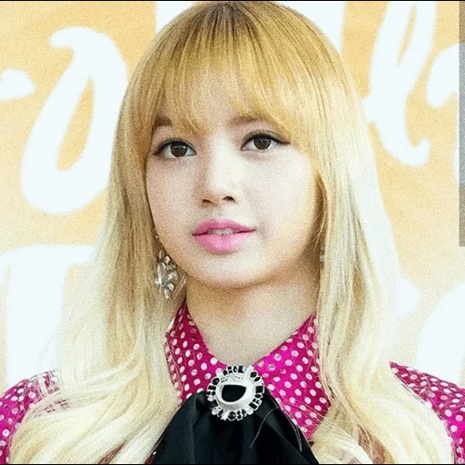 rose noir, lisa blackpink, lisa rose noir, blackpink lalisa, lalisa manoban débute