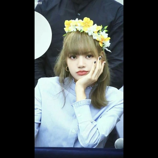 девушка, black pink, blackpink lisa, лалиса манобан короной, blackpink lisa эстетика