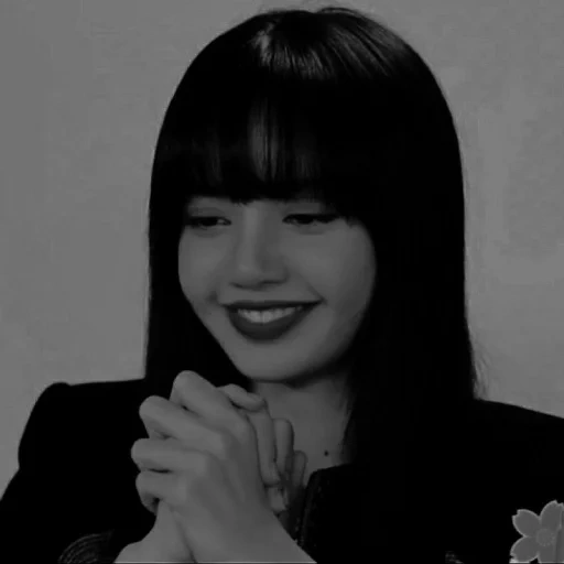 la ragazza, jin ji show, polvere nera, blackpink lisa, nasja kamenskikh