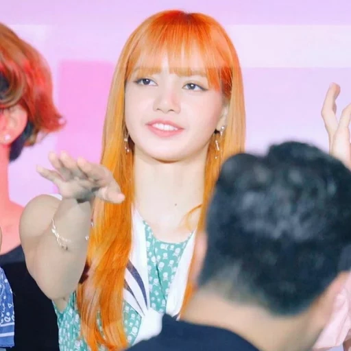 hitam pink, lalisa lisa, lisa blackpink, lalisa 2 ekor, blackpink lalisa