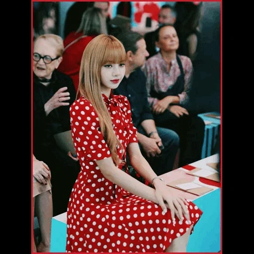 blackpink, lisa blackpink, lisa blackpink, lalisa blackpink, fashion show lalisa manoban