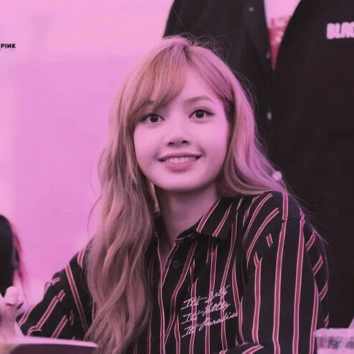 schwarzrosa, lisa blackpink, blackpink jisoo, blackpink debüt, blackpink lalisa