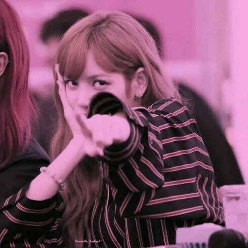 pink preto, blackpink lisa, rose blackpink, blink blackpink, park chaeeoon e lisa