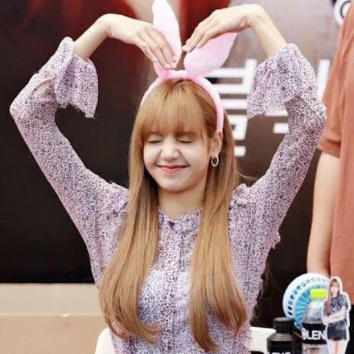 rosa nero, lisa blackpink, lisa rosa nero, blackpink lalisa, fox plastic blackpink