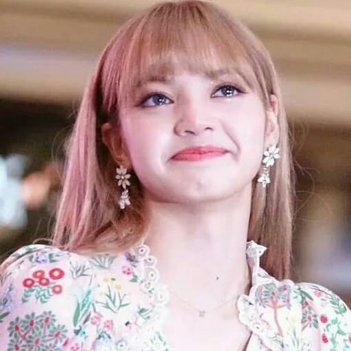 rosa nero, lisa blackpink, lisa rosa nero, lalisa blackpink, lalisa manoban piange