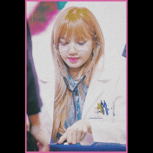 poudre noire, kpop blackpink, lisa blackpink, blackpink lalisa, le renard blackpink est hystérique