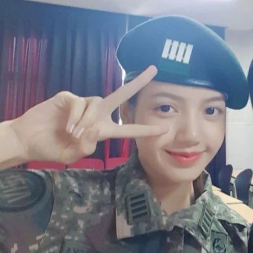 blackpink lisa, lalisa manoban echter mann, blackpink lisa echter mann, blackpink gruppe von army fox, fox black pink ohne make up der armee