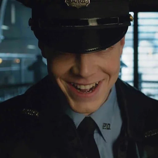 gotham, serie gotham, jerome valeska, gotham series joker, stazione di polizia di gotham