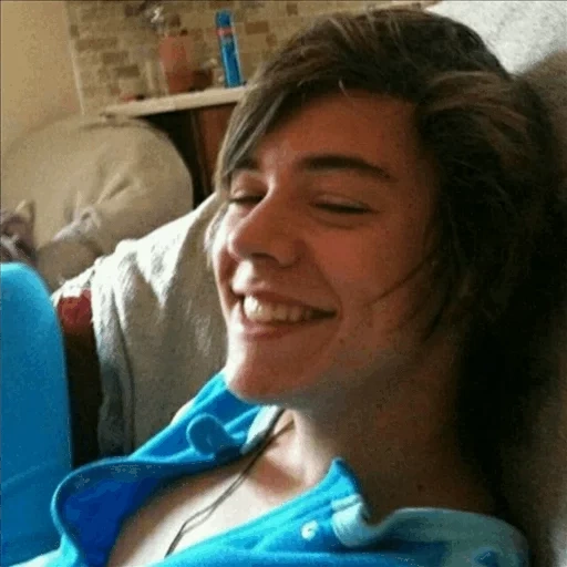 мальчик, гарри стайлс, гарри стайлс селфи, harry styles straight hair, гарри стайлс прямыми волосами