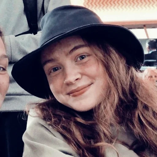 la bambina, sadie sink, bobby brown, max il pazzo, stranger things max