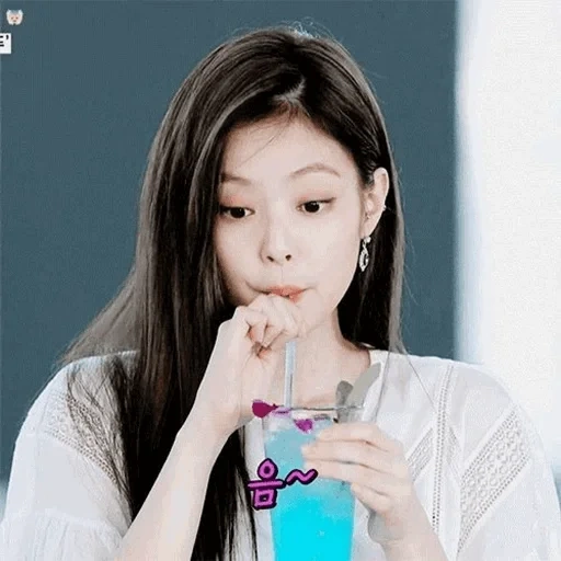 kim jennie, jenny kim, rose noir, jennie blackpink, edith amino blackpink