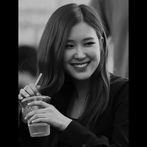 kim ji-soo, black powder, rose blackpink, blackpink ros é, rose blackpink smile