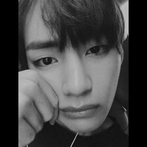 taehen, taehen bts, kim ta hyun, kim taehen selfie, taehyun is a double eyelid