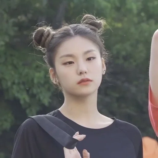 giovane donna, asiatico, irene jenny, acconciatura coreana, acconciatura coreana