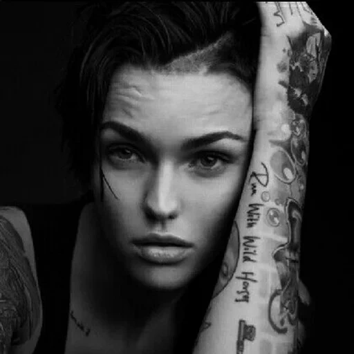 ruby's rose, girl tattoo model, tattoo style, ruby rose art actress, women with tattoos