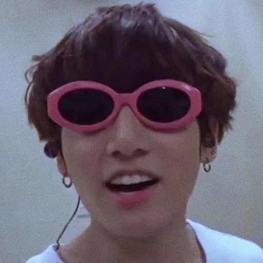 чон чонгук, oh my gosh, bts jungkook, чонгук смешных очках