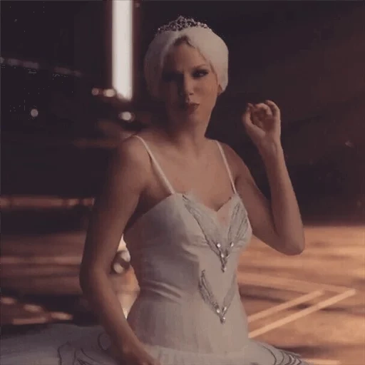 taylor swift, look what you made me, taylor swift ballerina, look what you made me do, eden garden film 2008 suri