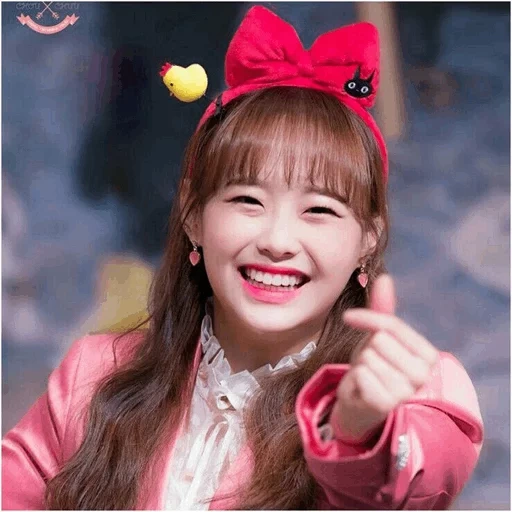 chuu loona, chuu est mignon, lèvre loona kim, chuu loona 2020, groupe coréen chuu