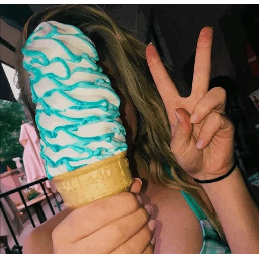 ice cream, body parts, ice cream prank, ice cream beach, unusual ice cream