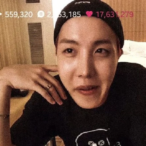 mandrin, j hope bts, bts hoseok, hôte vlive, hosok riant vlive