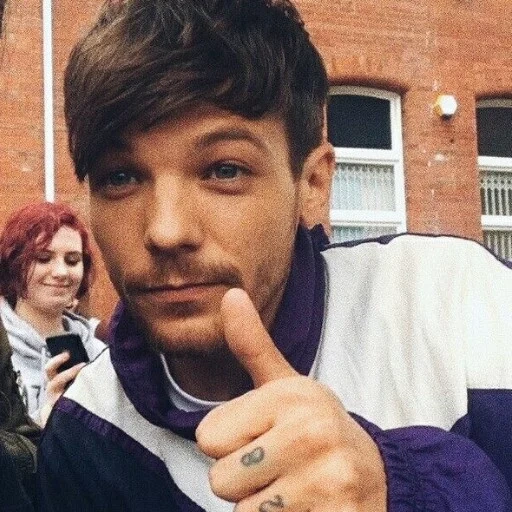 pria, tomlinson, louis tomlinson, penyanyi seorang pria, louis tomlinson selfie