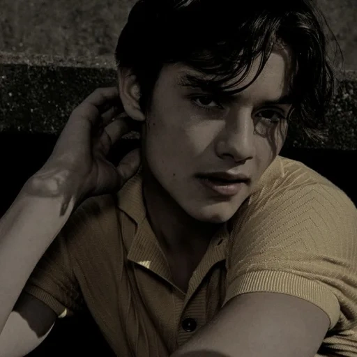 young man, handsome boy, charlotte fernandez, tomas carullo lizzio, betta movie 2012