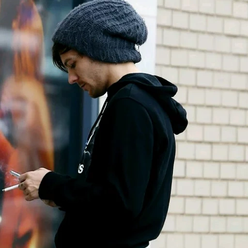 harry styles, louis tomlinson, handsome man, louis tomlinson smokes, unidirectional microphone