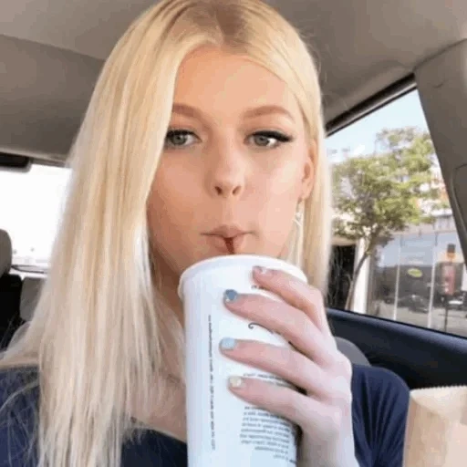 le donne, la ragazza, la ragazza, tik tok lorengray, una ragazza adorabile