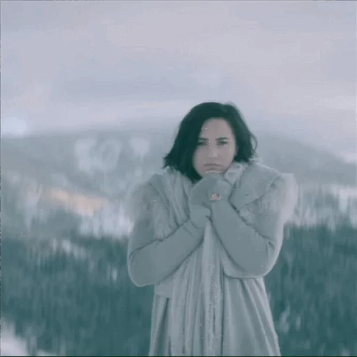 junge frau, demi lovato, demi lovato stein kalt, steinkalter demi lovato, demi lovato stone cold cover