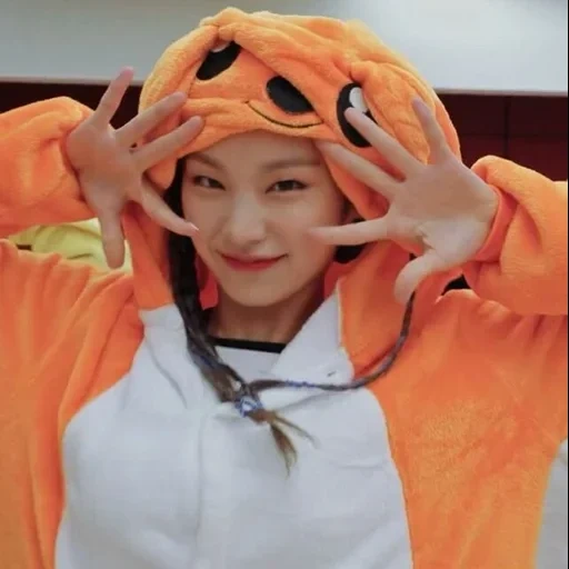 камера, телефон, itzy icy, itzy yuna, twice dahyun