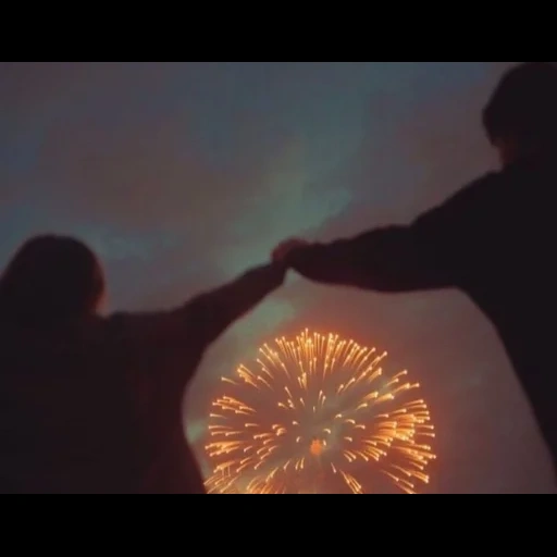 un saluto, le tenebre, i fuochi d'artificio, fuochi d'artificio e petardi, fuochi d'artificio