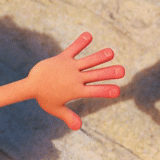 die hand, die künstliche hand, magic of the finger, maniküre mit gummihand, praxis der maniküre