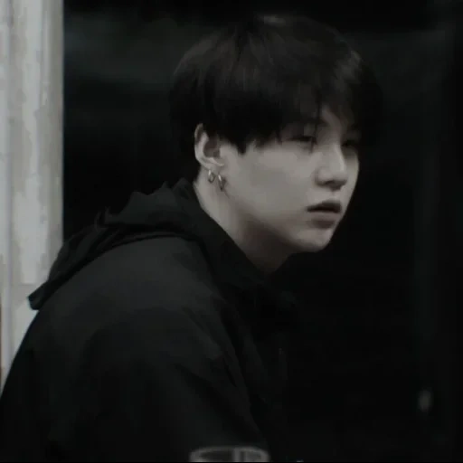 uchiha, чон чонгук, min yoongi, yoongi bts, min yoongi bts