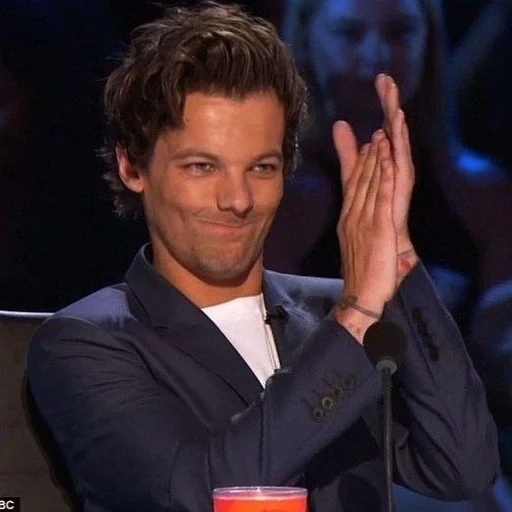 hombre, louis tomlinson, simon cowell, estados unidos está buscando talento, factor x de louis tomlinson 2010