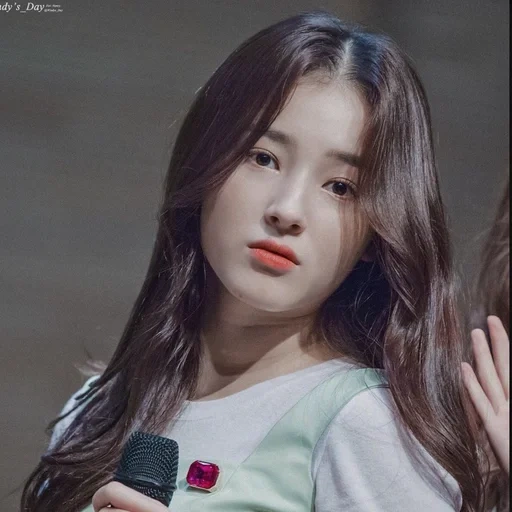 nancy momoland, asian girls, croissance de l'or de la lune, série personnages 2019 iu, scandale nancy momorand