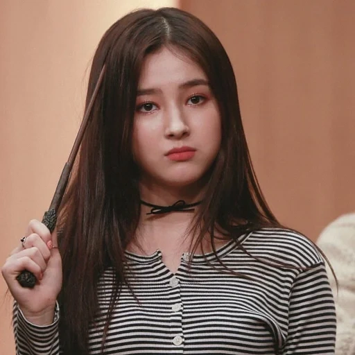 pêche, iu gucci, nancy momoland, asian girls, belle asiatique fille