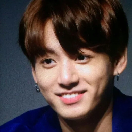 jungkook, jung jungkook, bts jungkook, jeon jungkook bts, bts jungkook tersenyum