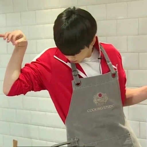 las mejillas, jung jungkook, los muchachos bangtan, bts jungkook, heridas bts cocina