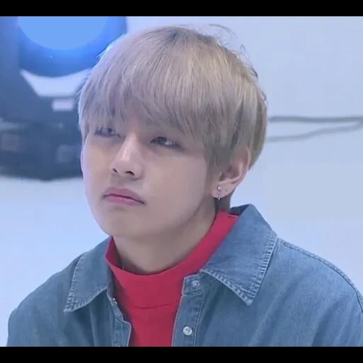 taehyung, v taehyung, kim ta hyun, anak laki laki bangtan, bts taehyung