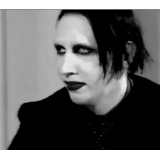marilyn manson, marilyn manson goth, marilyn manson sorride, manson marilyn manson, marilyn manson of youth smiles