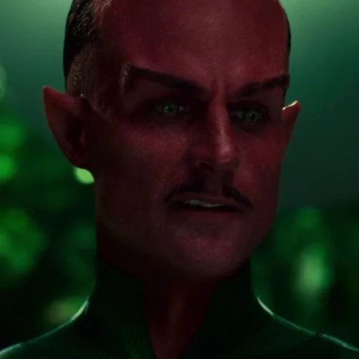 lanterne verte, feu vert, feu vert pour film 2020, mark strong green lantern, green lantern 2011 série korsak