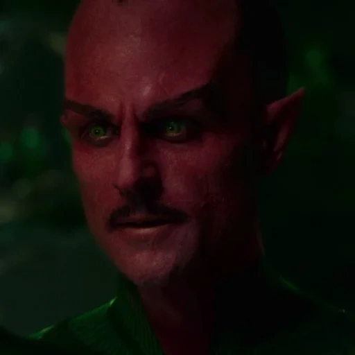 mark strong sinestro, película de linterna verde 2020, mark strong green lantern, serie green lantern 2011 kosak, película de linterna verde 2011 paralaje