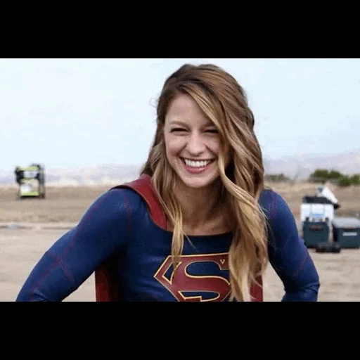 super girl, melissa beno pie, melissa benoist, funniest bloopers, melissa benoist supergirl