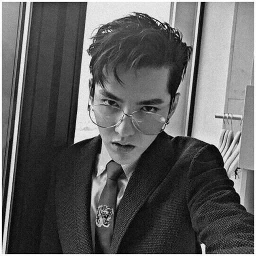 человек, мальчик, exo чанель, kris wu selca, крис ву селфи