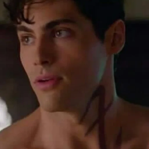 lightwood, кадр фильма, alec lightwood, мэттью даддарио, matthew daddario 2019