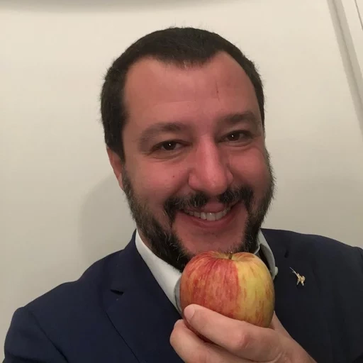 pria, salvini, orang, aktor salvini, darah yahudi